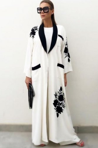 large_abaya-coat-trend-fall-2020-fustany-ar-12