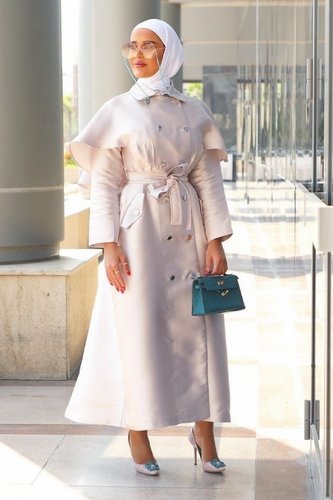 large_abaya-coat-trend-fall-2020-fustany-ar-8